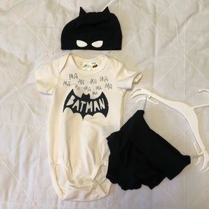 H&M Batman Onesie Set